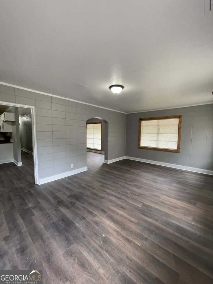 113 Lakeview Dr - Photo 7 of 15