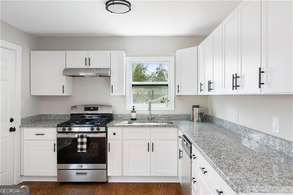 1338 Elizabeth Ave Sw - Photo 4 of 14