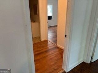 720 Baker St - Photo 4 of 10