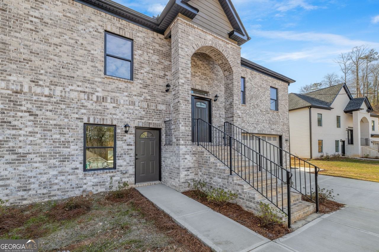 4400 Ross Estates Ct - Photo 3 of 50