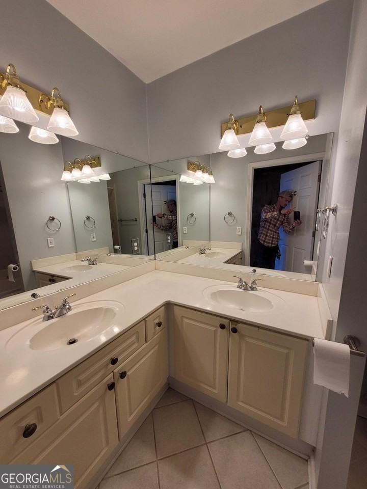 3334 Peachtree Rd Ne #404 - Photo 5 of 50