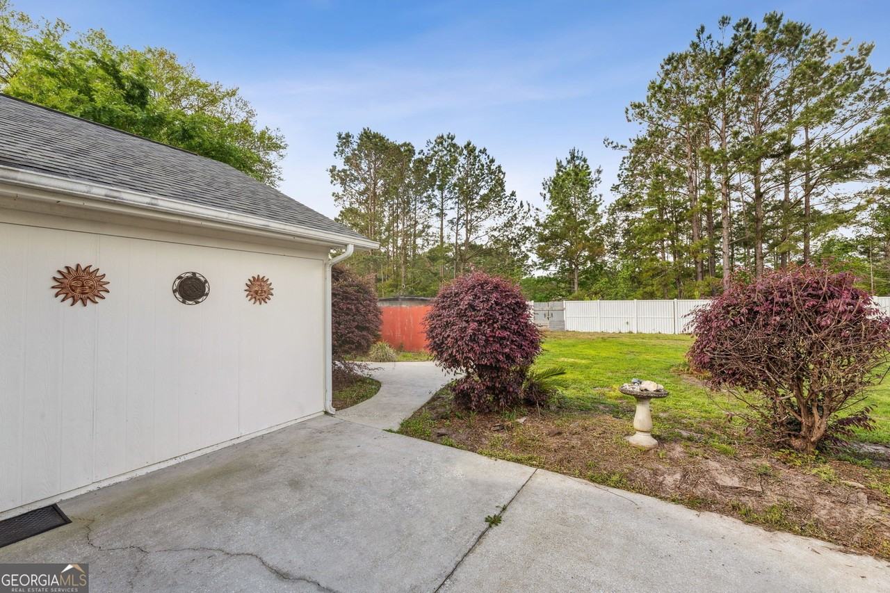 81 Retreat Pl - Photo 2 of 50