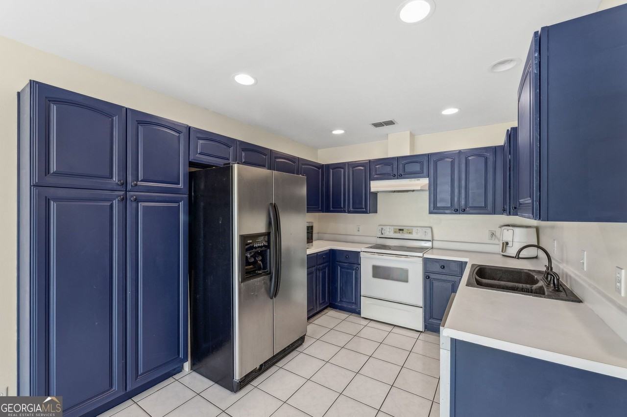 81 Retreat Pl - Photo 4 of 50