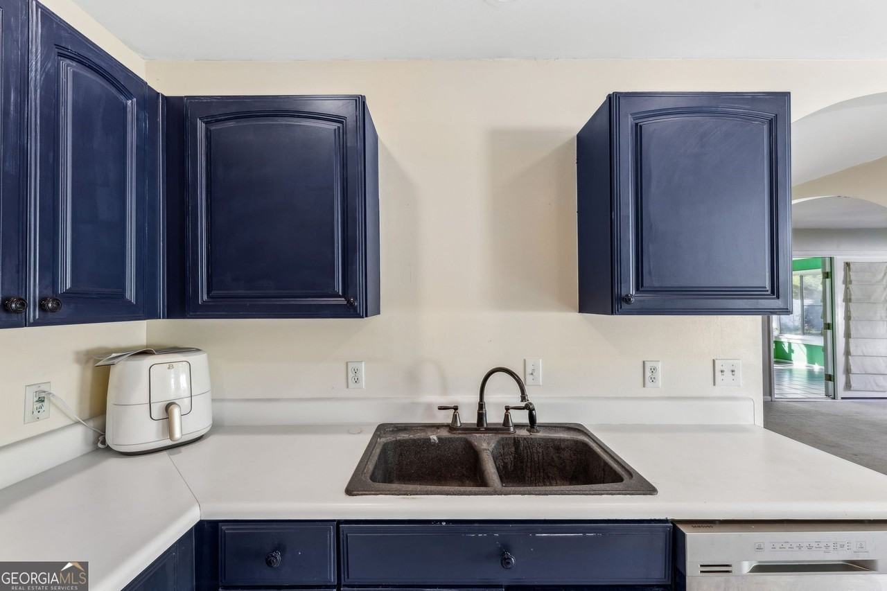 81 Retreat Pl - Photo 6 of 50