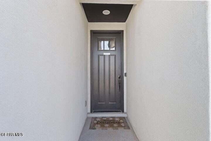 905 Cottage Pl - Photo 3 of 46