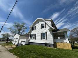 featured image of 405 N Kenilworth Ave