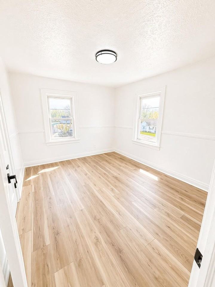 405 N Kenilworth Ave - Photo 7 of 10