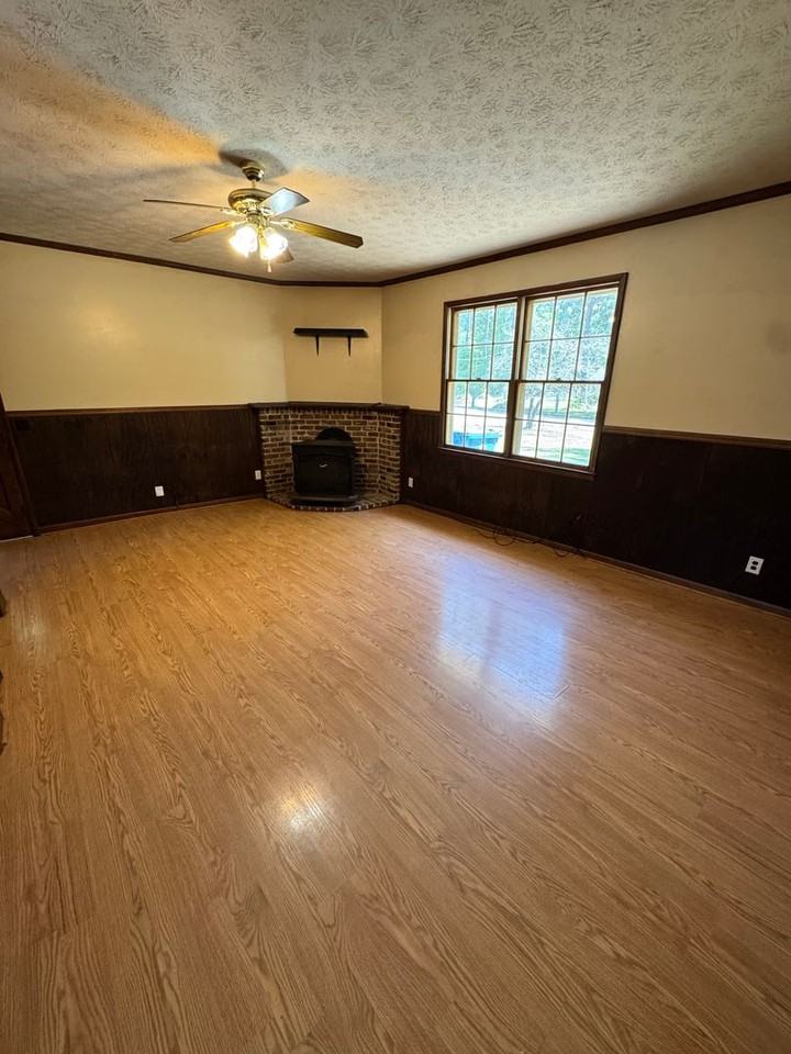 400 7th Ave Ne ##Ne - Photo 2 of 16