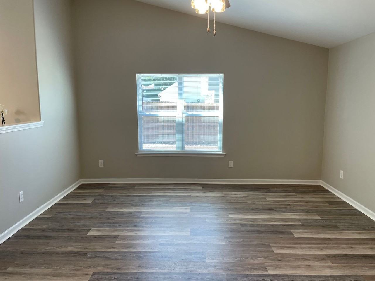 2285 2285 Brookstone Dr. SW - Photo 3 of 42