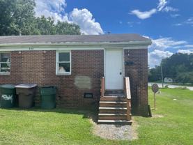 838 Broad Ave - Photo 1 of 1