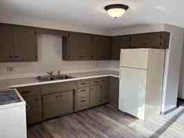 featured image of 323 2nd Ave