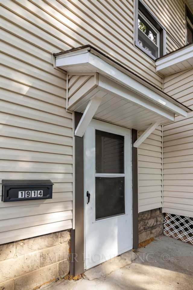 1914 Catherine Pl Se - Photo 5 of 17