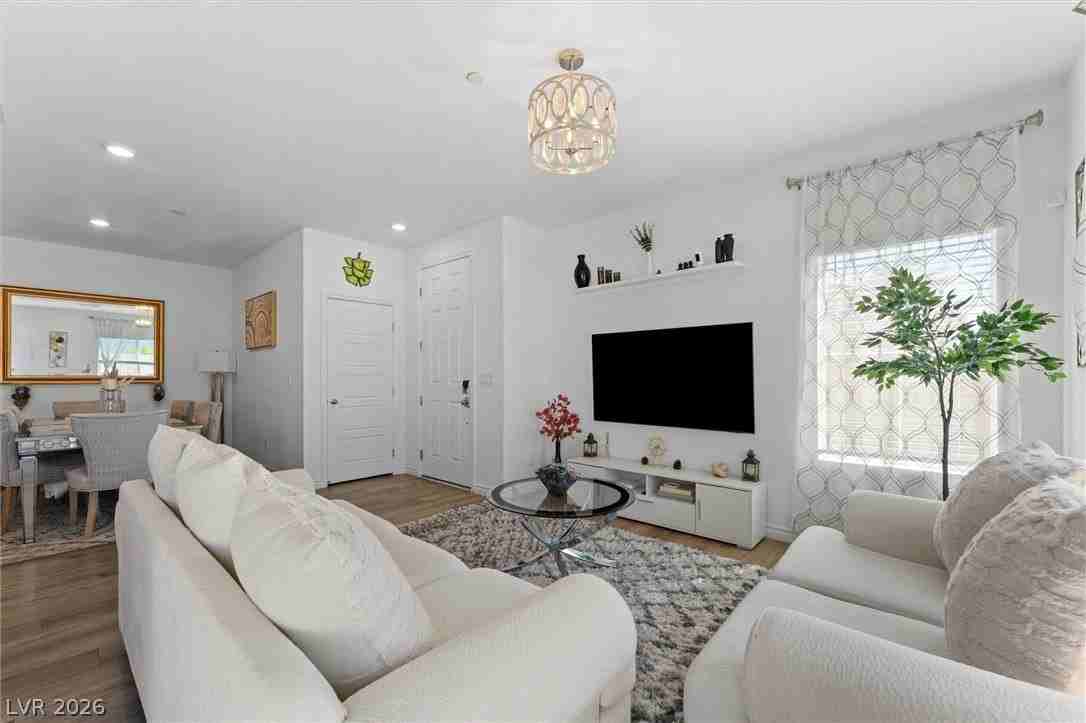 237 Callen Falls Ave #2011 - Photo 5 of 39