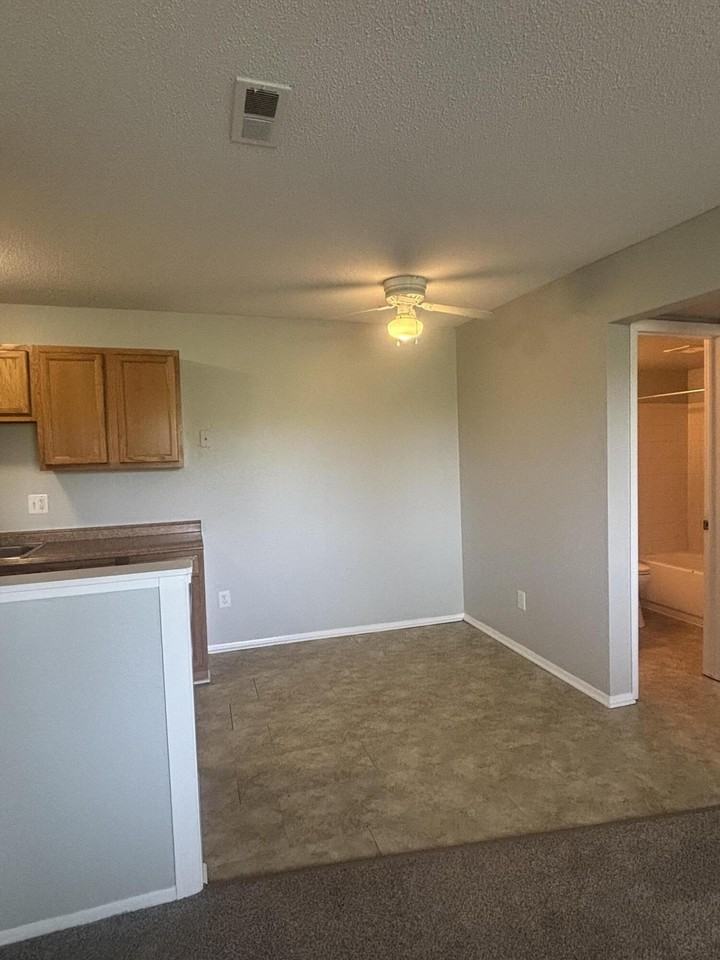 131 Canfield St #2 - Photo 5 of 14