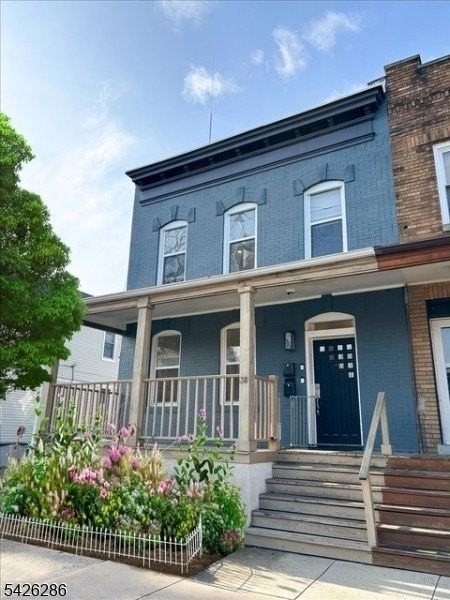 38 Willowdale Ave #1 - Photo 2 of 14