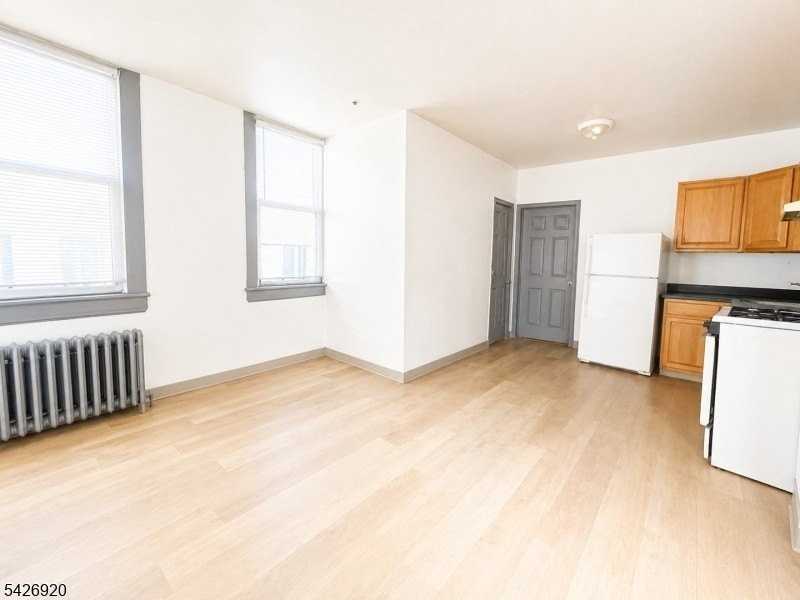 840 Mount Prospect Ave #1 - Photo 7 of 12