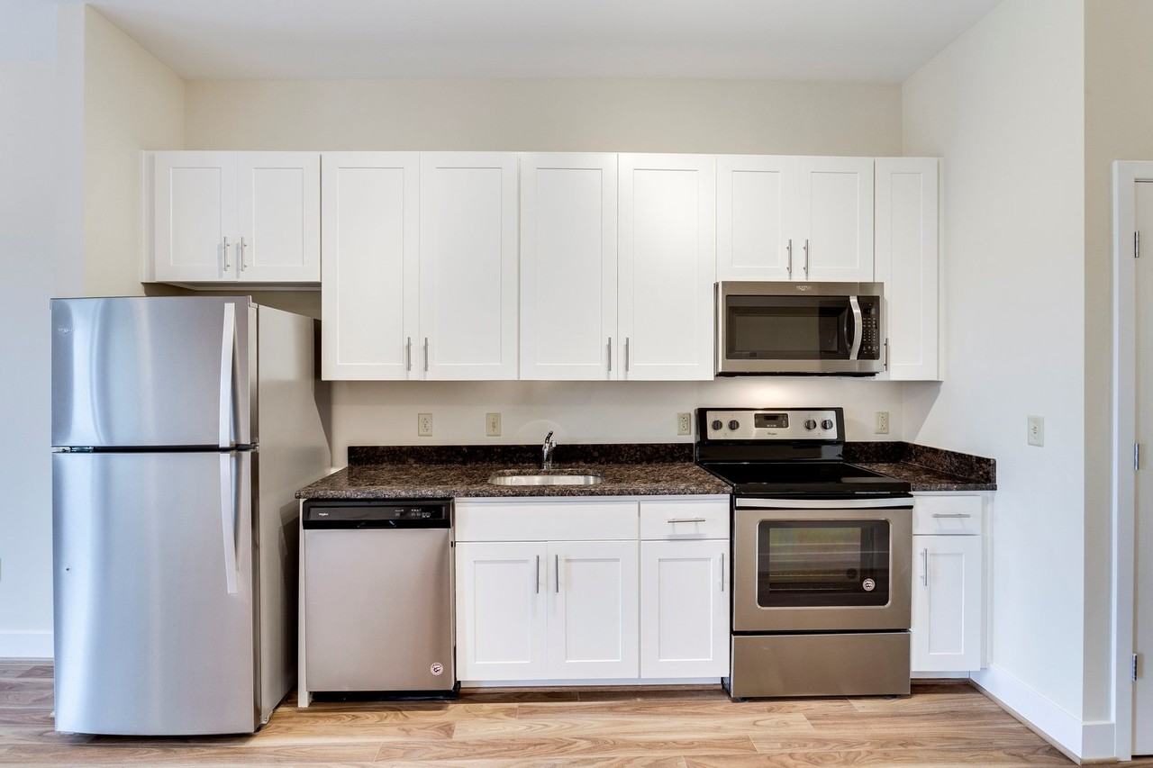 706 North - Photo 5 of 18