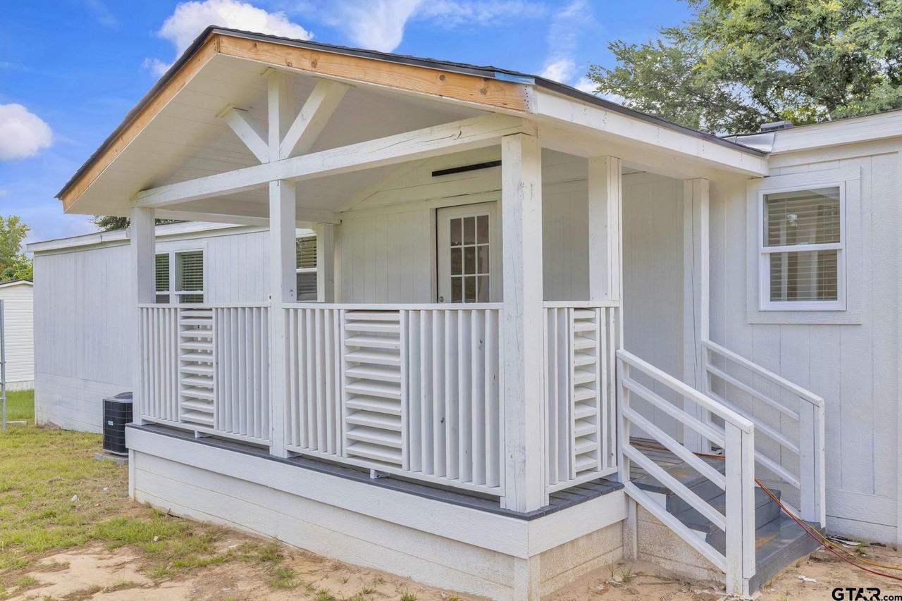 431 N Hill Rd - Photo 4 of 37