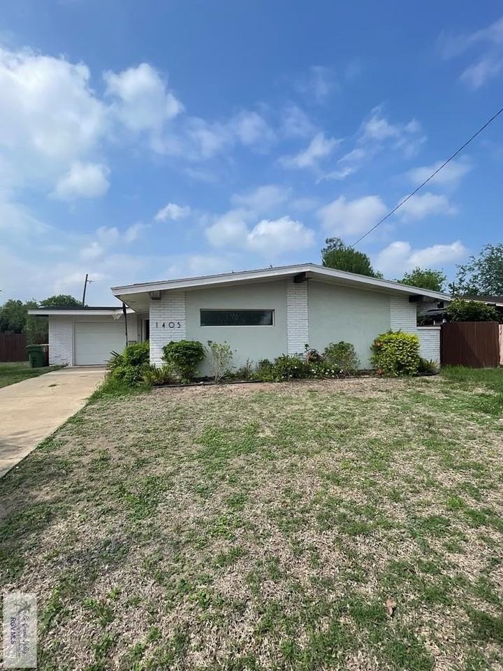 1405 Harvard Ave - Photo 2 of 23