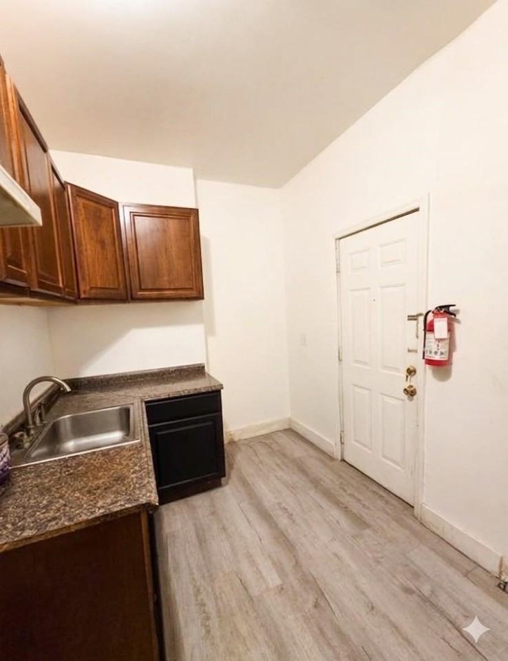 20 N 7th St #1stFL