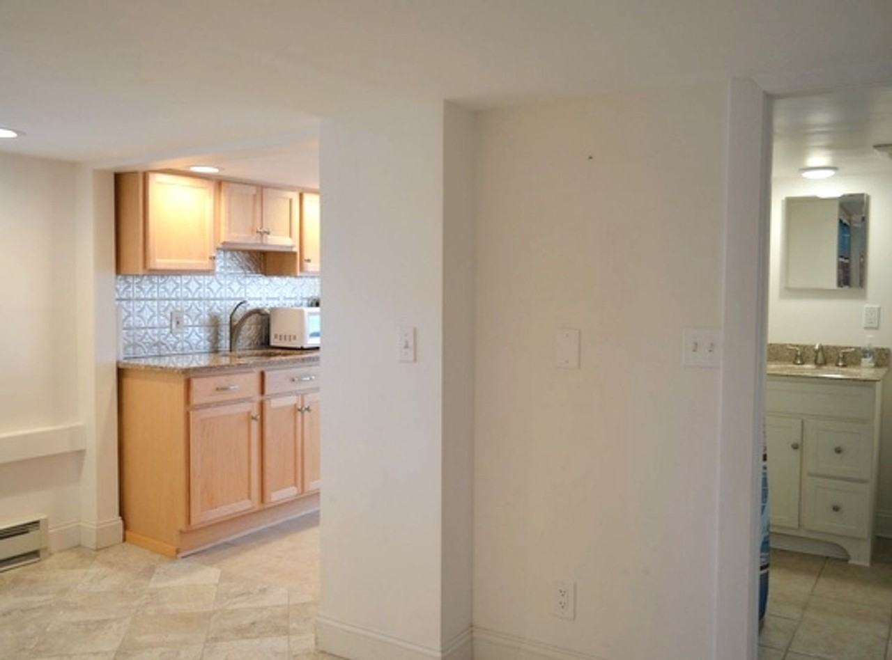 9B Broadway - Photo 5 of 15