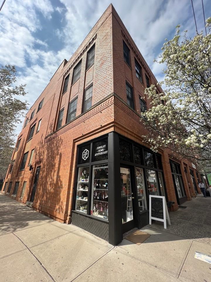 353 Grove St #1A - Photo 2 of 16