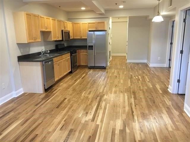 353 Grove St #1A - Photo 3 of 16