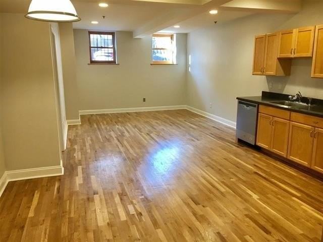 353 Grove St #1A - Photo 4 of 16