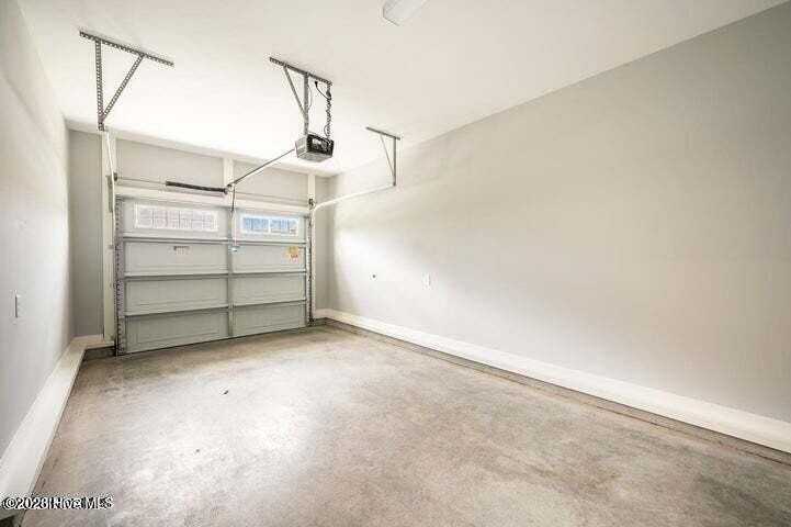 3509 Richter Way #B - Photo 5 of 16