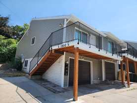Gund1800 (4Plex) - Photo 1 of 1