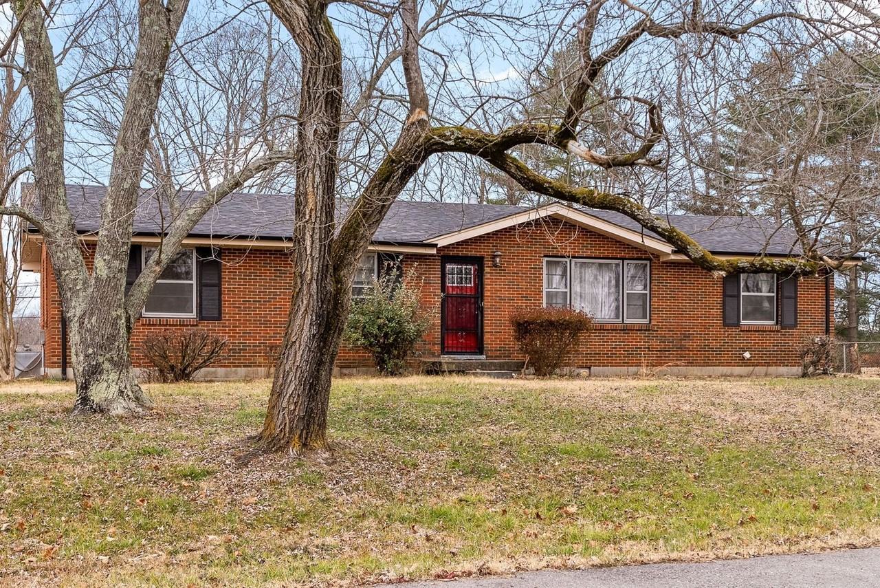 144 W Park Dr - Photo 2 of 28