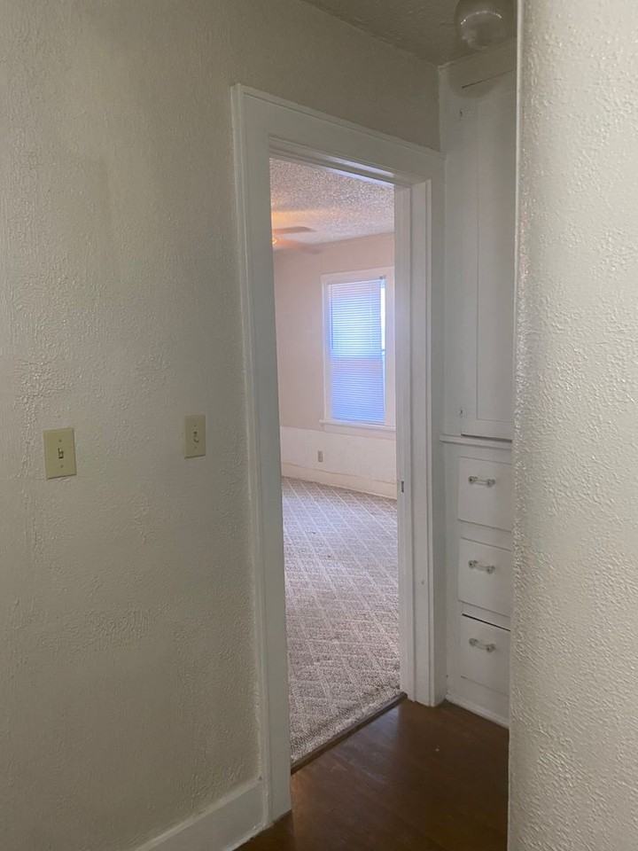 2514 Nw 11th St - Photo 6 of 11