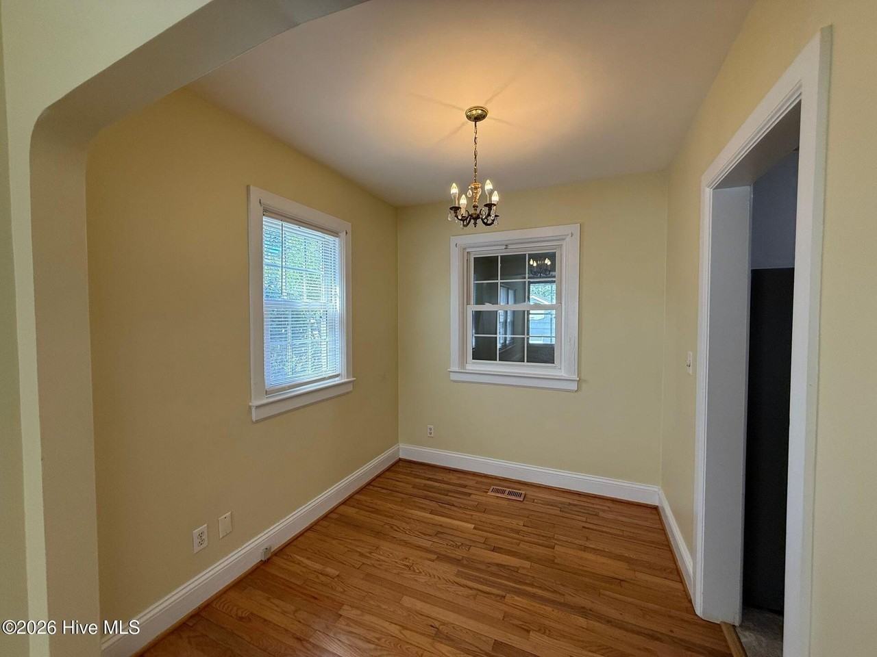 5 Warlick St - Photo 5 of 13