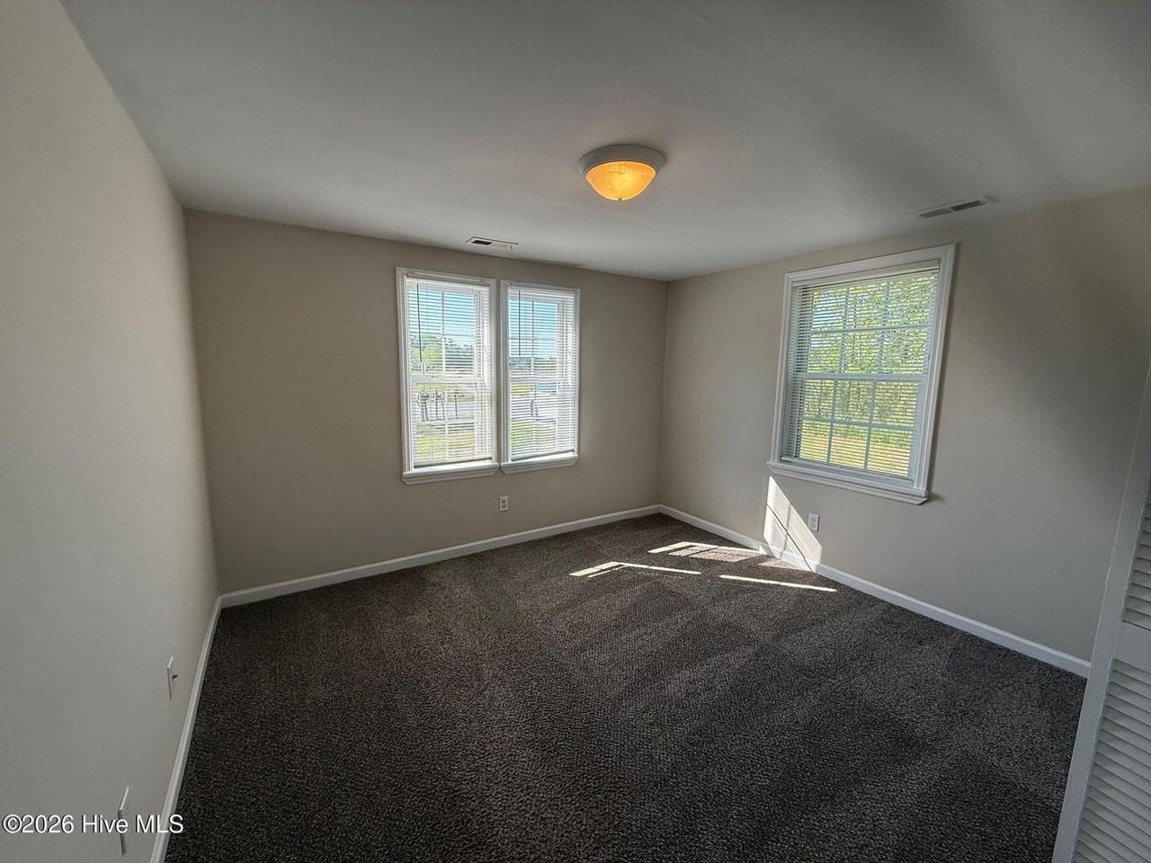 937 Parkertown Rd - Photo 7 of 9