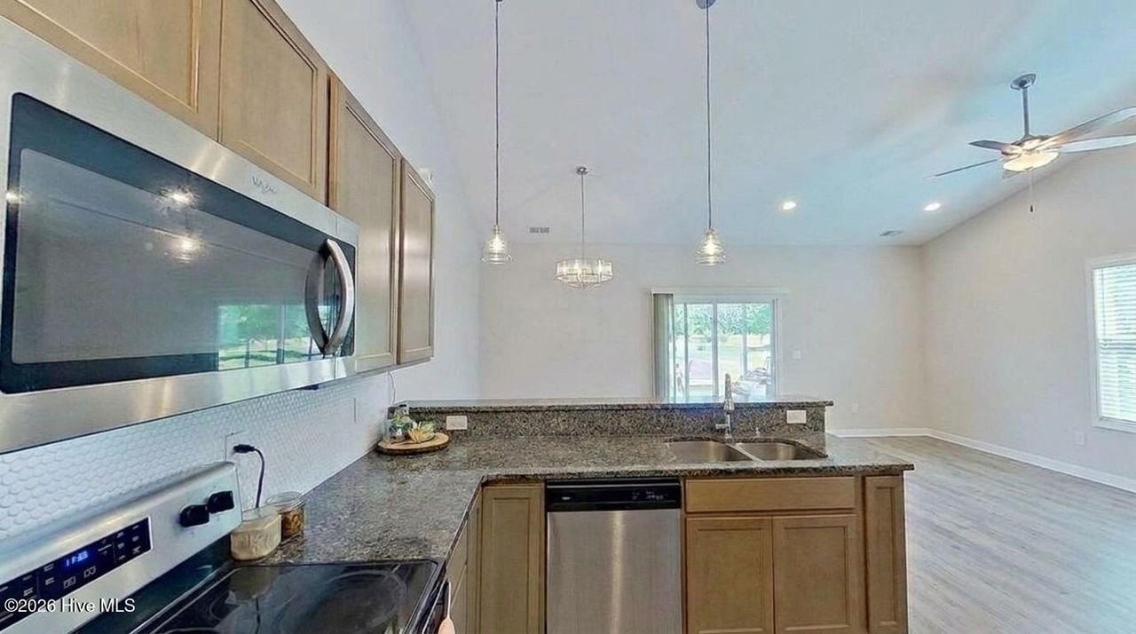 148 Lincoln Place Cir - Photo 6 of 22