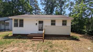 featured image of 803 Candlewood Dr