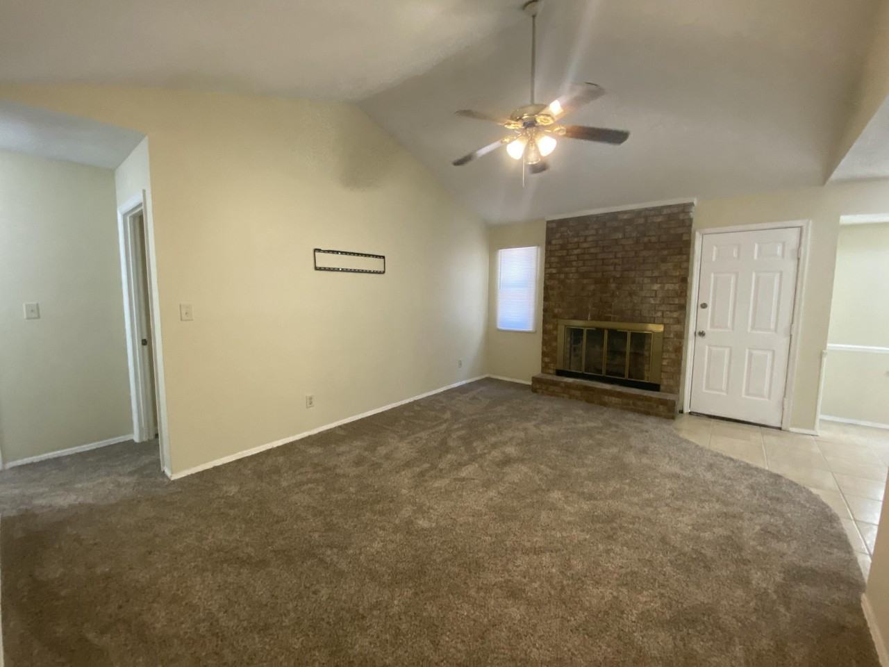 4532 Hillside Dr - Photo 2 of 17