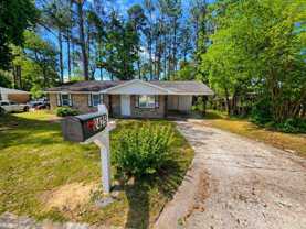 2425 Amsterdam Dr - Photo 1 of 1