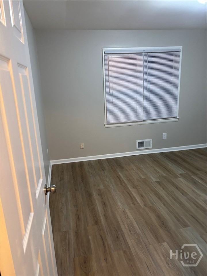 135 Springtree Rd #B - Photo 6 of 12