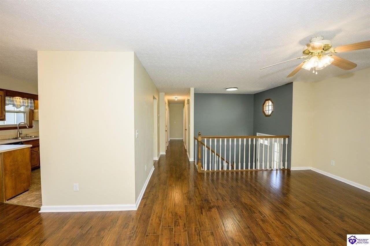 413 Ridgecrest Rd - Photo 2 of 23