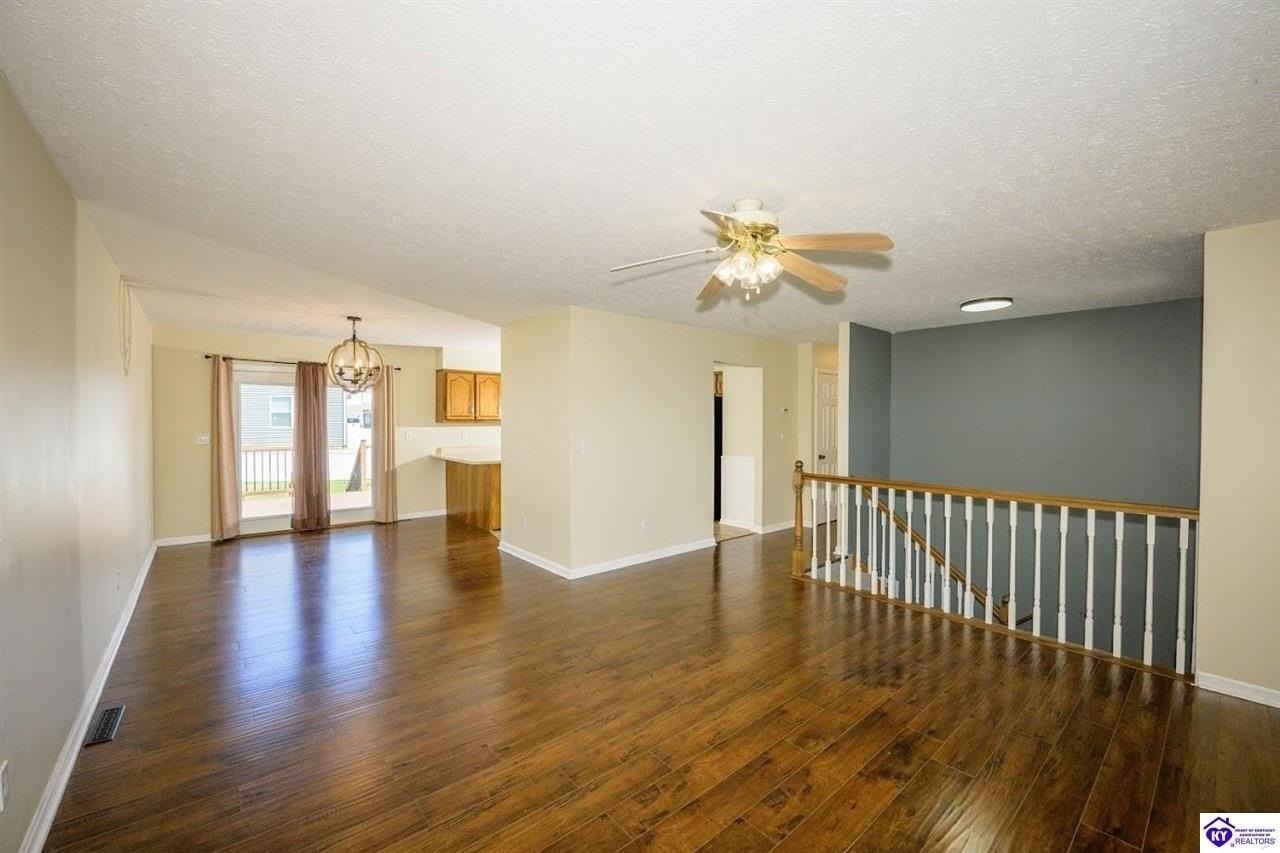 413 Ridgecrest Rd - Photo 3 of 23