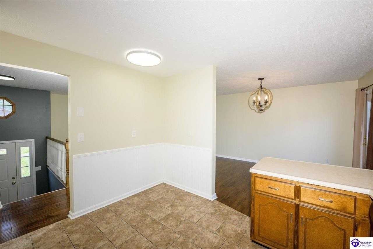 413 Ridgecrest Rd - Photo 6 of 23