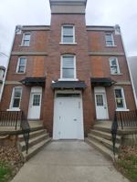 featured image of 225 Park Ave
