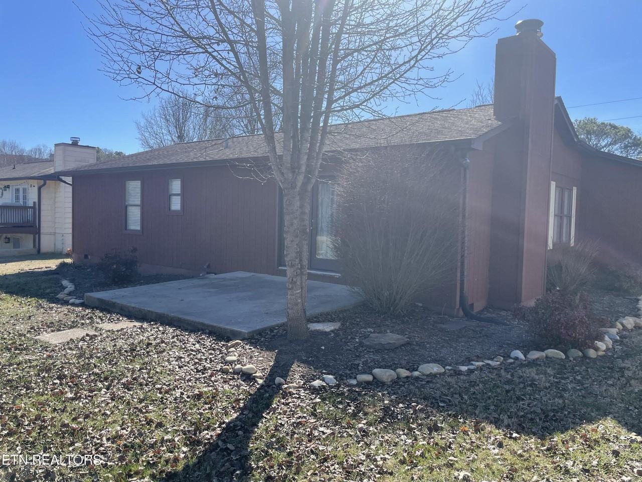 1708 Oxbow Ln - Photo 4 of 18