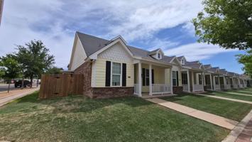 featured image of 2101 10th St
