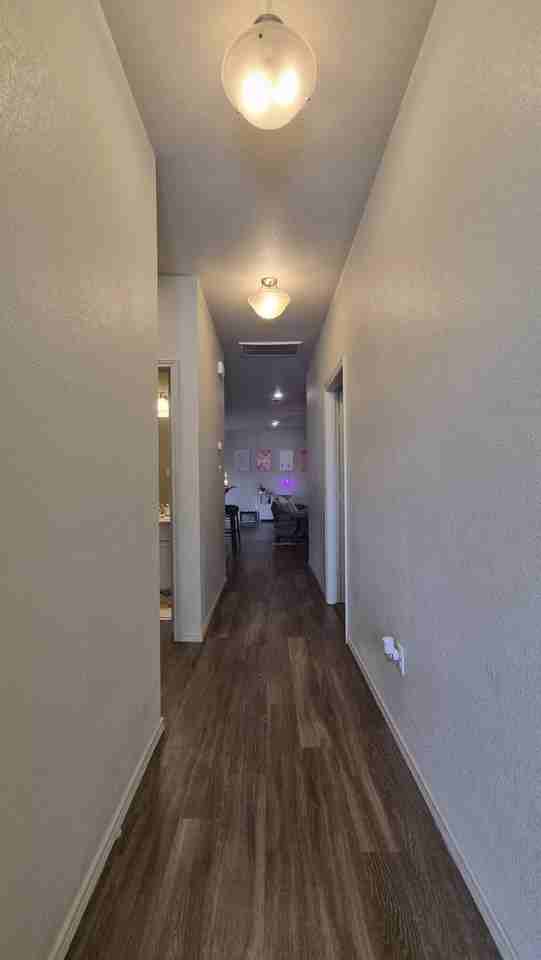 2101 10th St - Photo 2 of 12