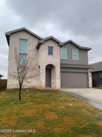 featured image of 613 E 14th St