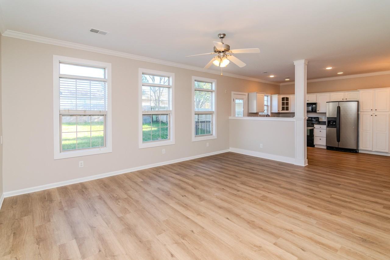 188 Blue Heron Pl - Photo 4 of 40