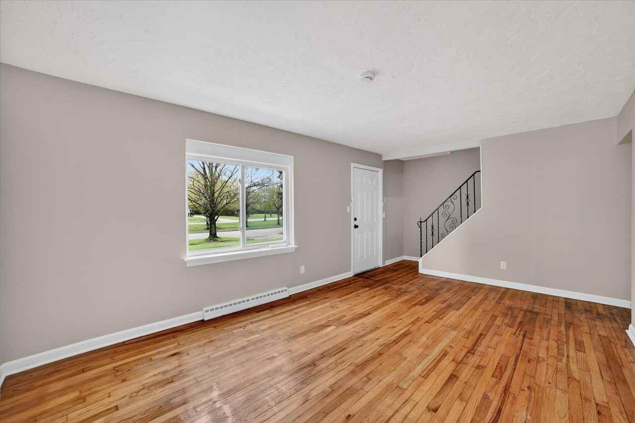 681 E 258th St - Photo 2 of 27