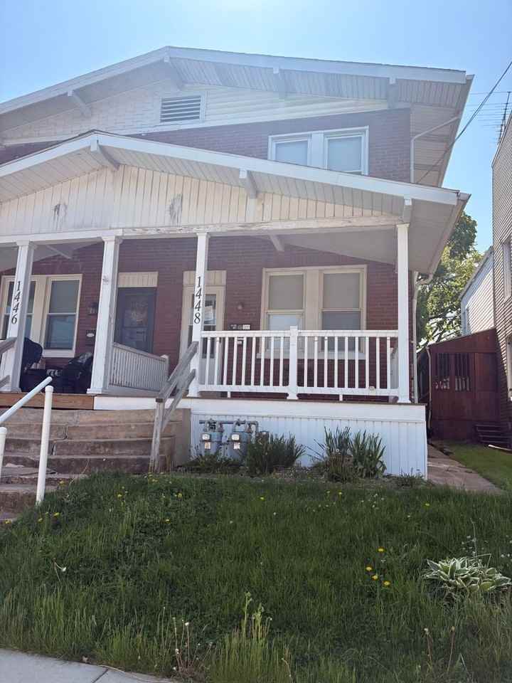 1448 W King St #1 - Photo 2 of 10